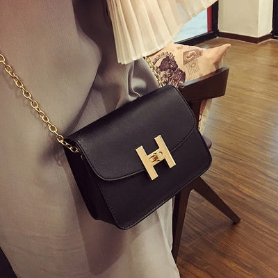 Free shipping, 2018 new trend women handbags, fashion simple flap, retro Korean version shoulder bag, chain woman messenger bag.